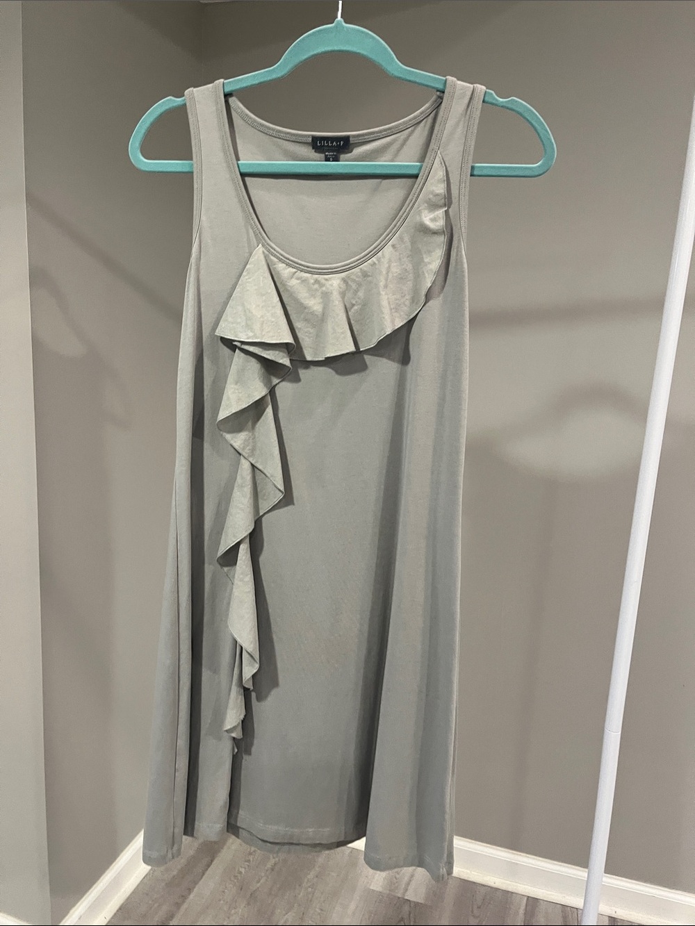 Lilla P Light Gray Sleeveless Ruffle Shift Dress